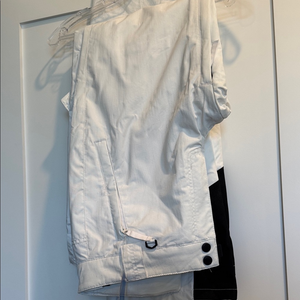 NWT- Women’s Slalom Cargo Ski Pants Size Medium